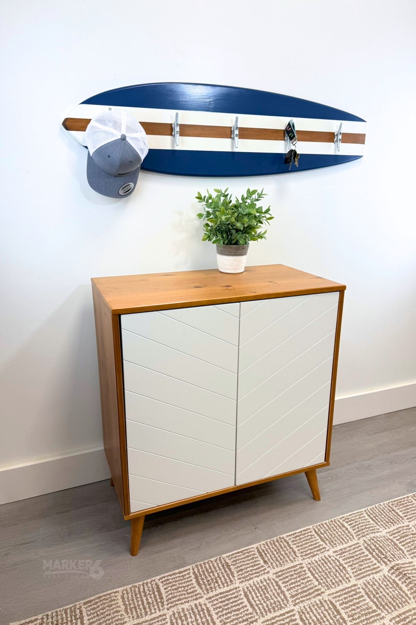 Surfboard Towel Rack – Weatherproof PVC Wall Hooks with Nautical Cleats