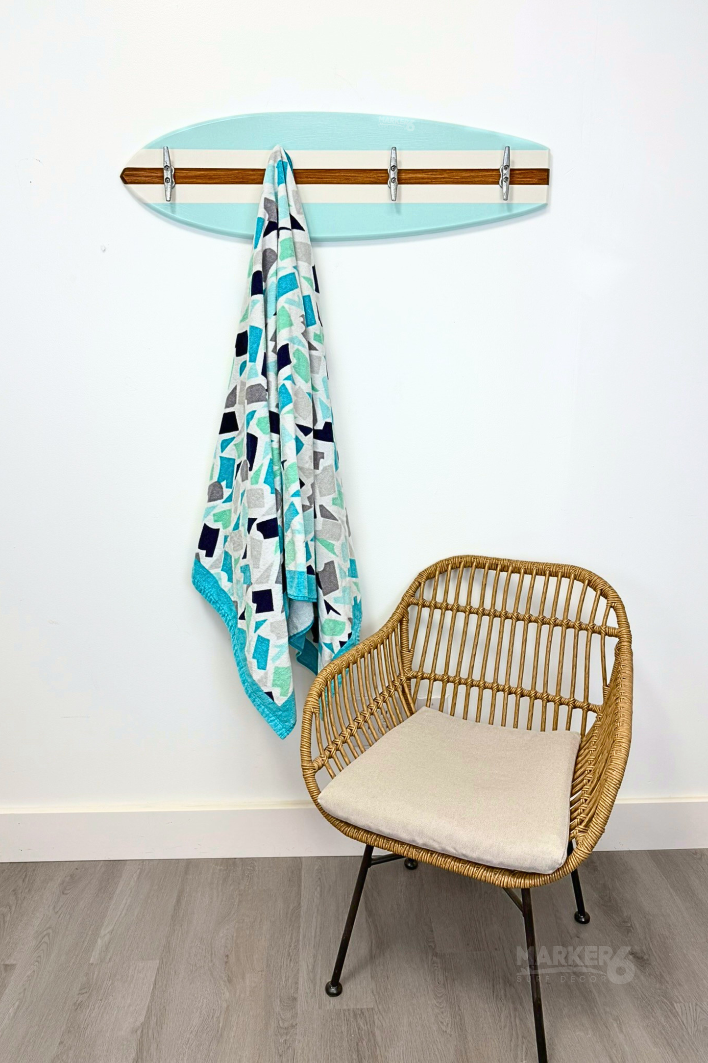 Surfboard Towel Rack – Weatherproof PVC Wall Hooks with Nautical Cleats