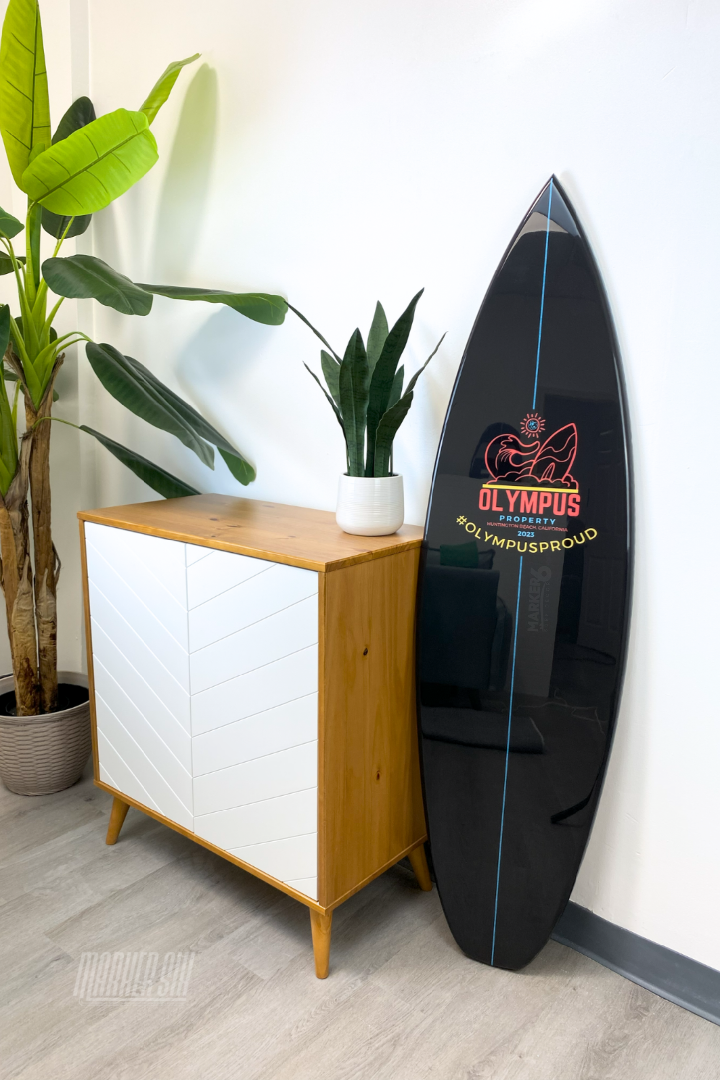 Custom Logo Single Color Shortboard Wall Hanger